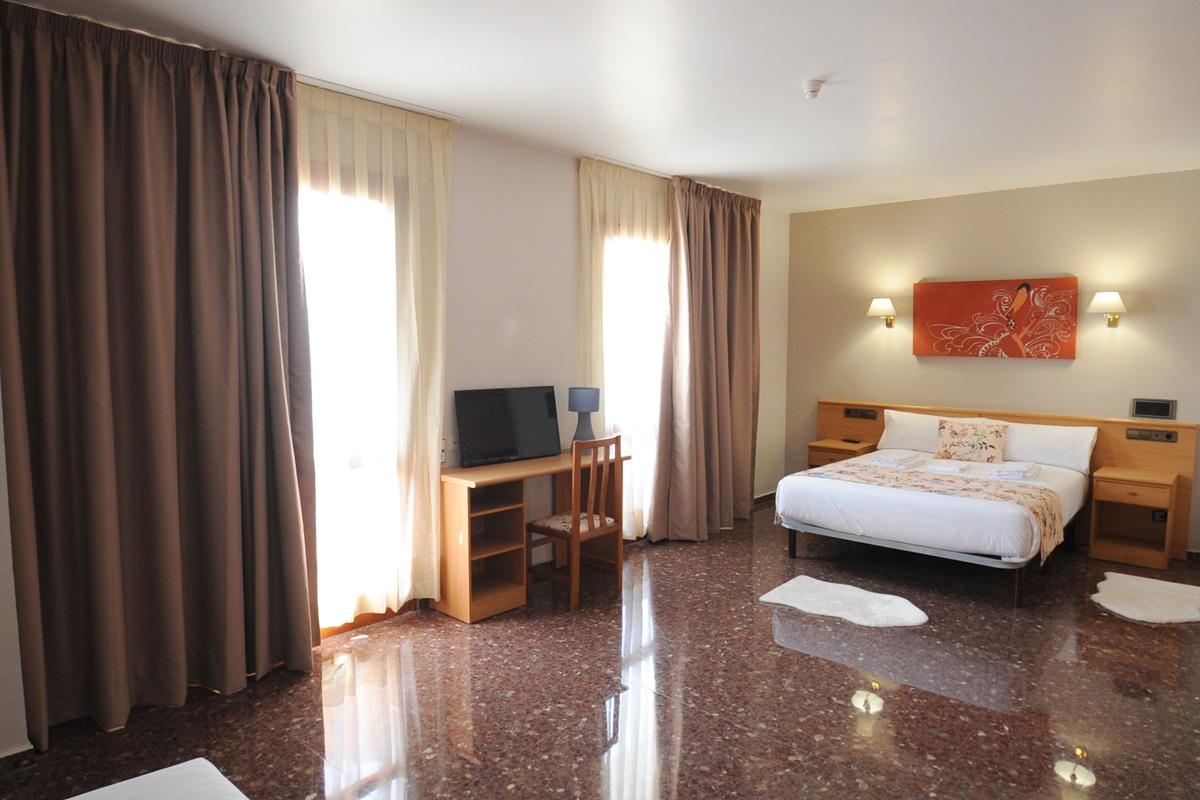 Hotel La Imperial Luceni Zewnętrze zdjęcie