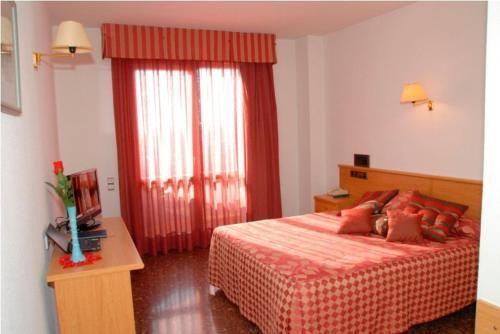 Hotel La Imperial Luceni Zewnętrze zdjęcie